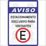 Aviso - estacionamento exclusivo para visitantes